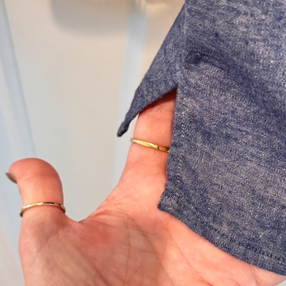 Woman's, Button Up Back, Blue Top, Size 16 - Picture 6 of 11